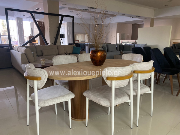 ΤΡΑΠΕΖΑΡΙΑ